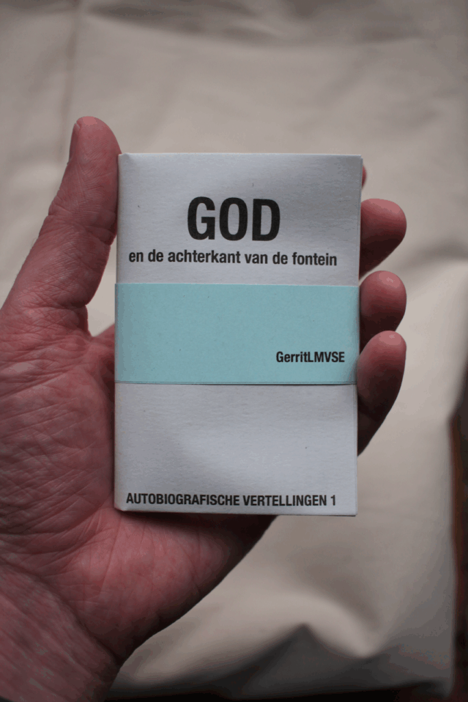 Bijzondere editie van het kortverhaal 'God en de achterkant van de fontein'